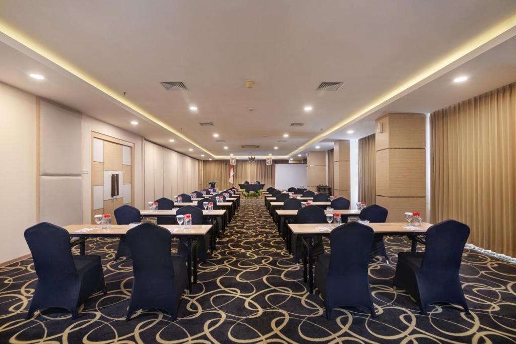 Quest Hotel Darmo - Surabaya By Aston Exterior photo