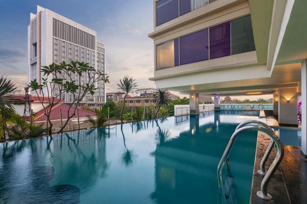 Quest Hotel Darmo - Surabaya By Aston Exterior photo