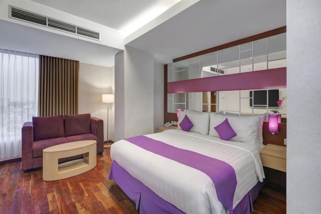 Quest Hotel Darmo - Surabaya By Aston Exterior photo